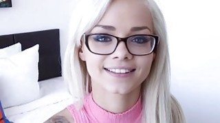 #婉妮小姐姐 御姐主播初下海 一线天粉鲍鱼